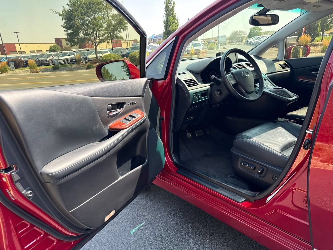 Used 2010 Lexus HS 250h Premium w/ Preferred Accessory Package FWD image 7