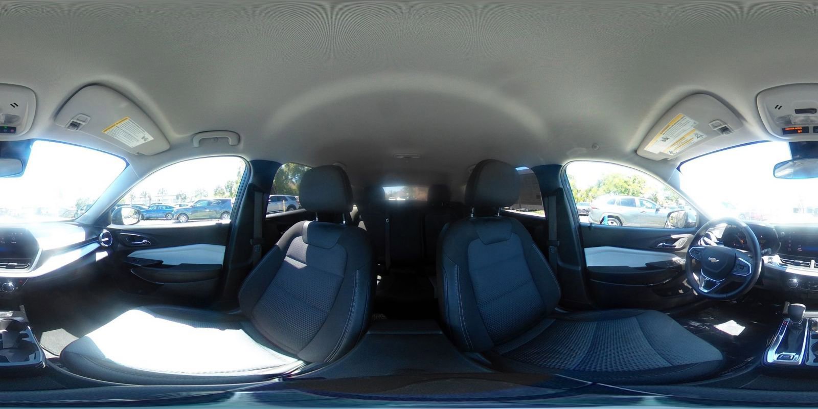 Used 2025 Chevrolet Trax LT w/ LT Convenience Package image 43