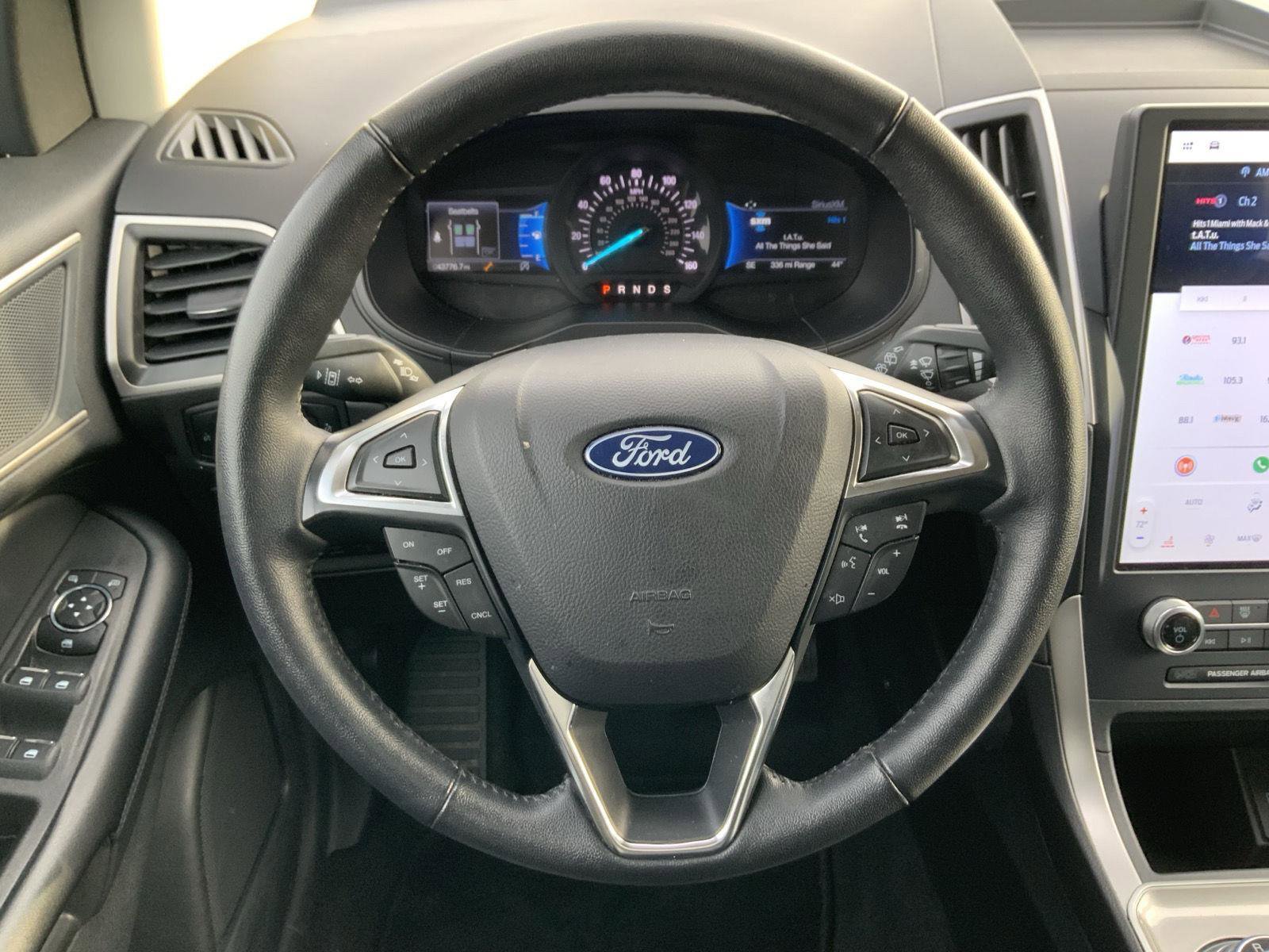 Used 2024 Ford Edge SEL image 28