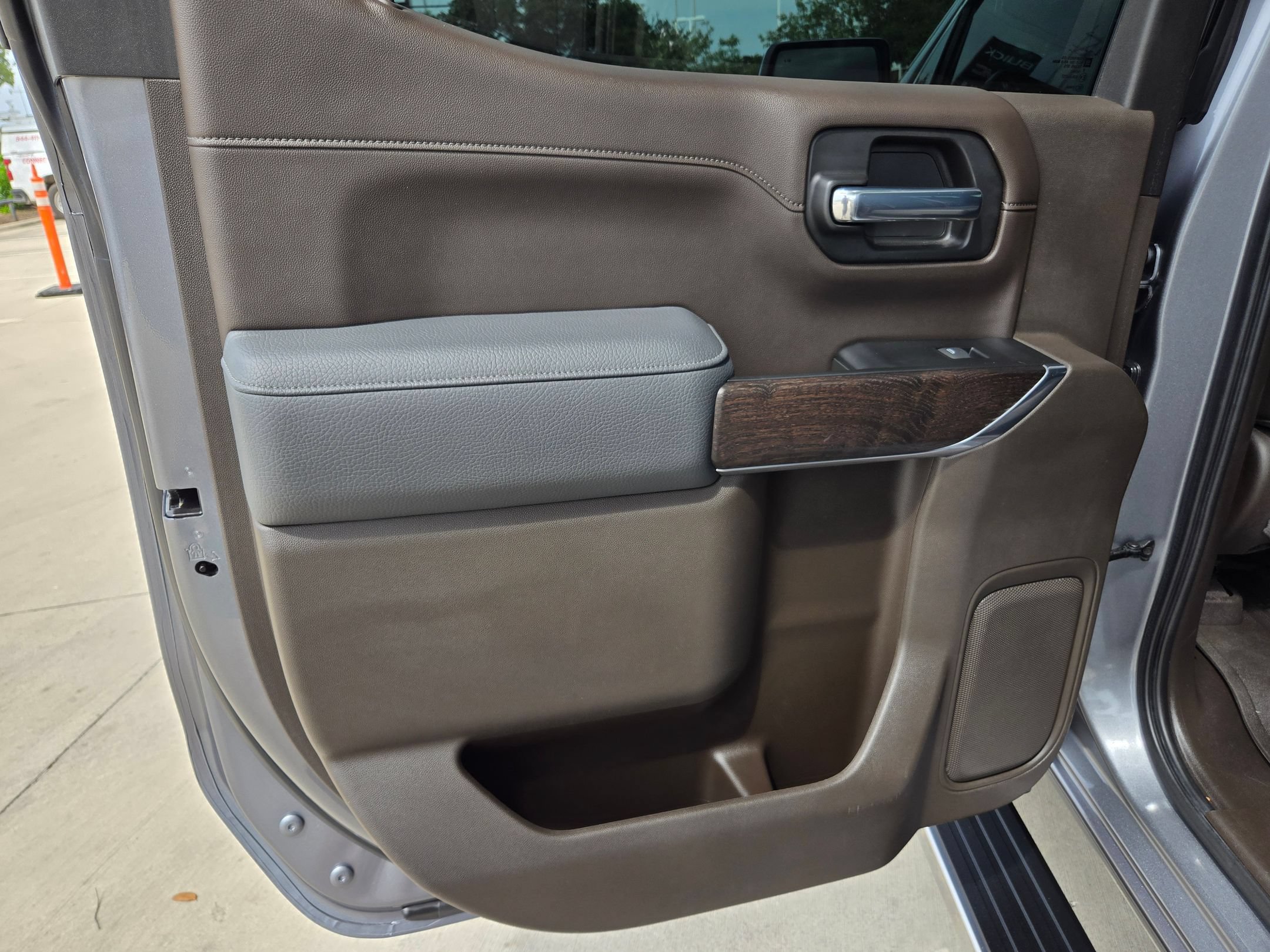 Used 2022 GMC Sierra 1500 Denali w/ Denali Premium Package AWD/4WD image 22