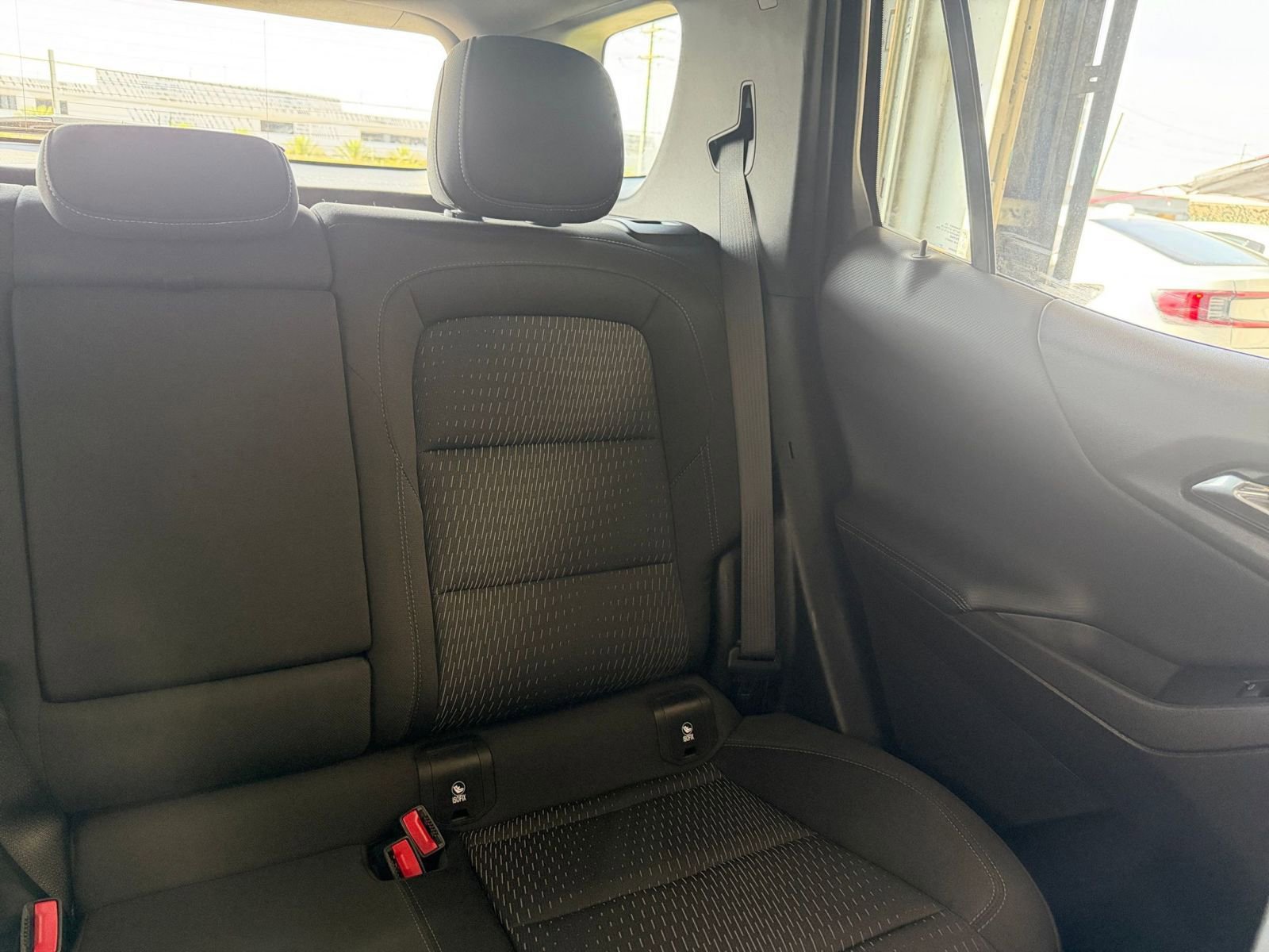 Used 2025 Chevrolet Equinox LT image 36