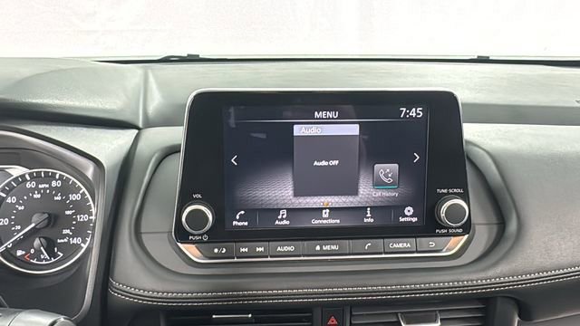 Certified 2025 Nissan Rogue SV image 25