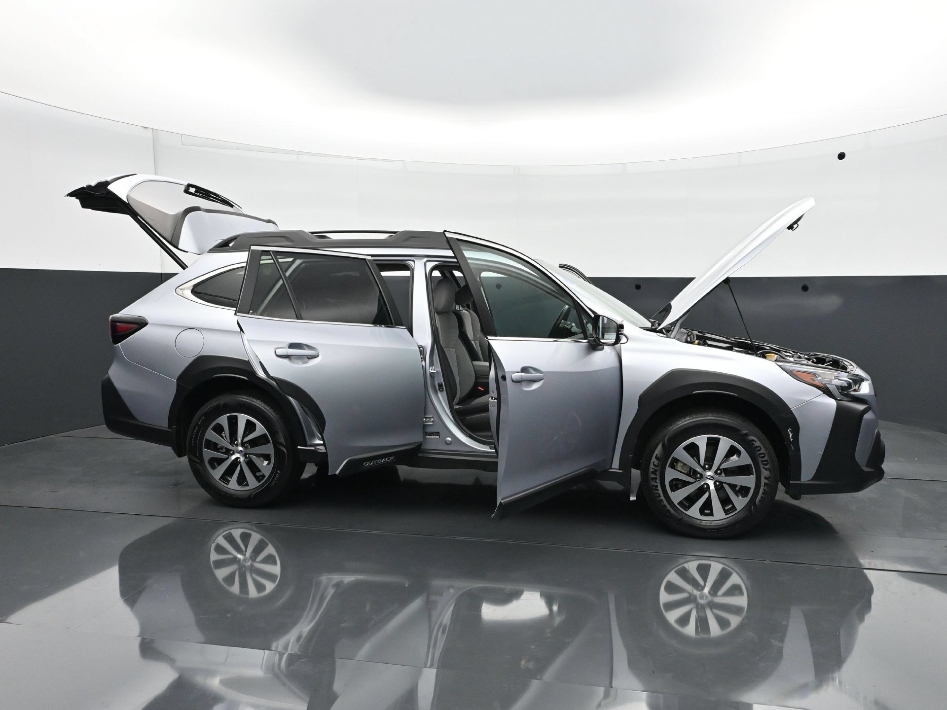 Used 2025 Subaru Outback Premium AWD/4WD image 35