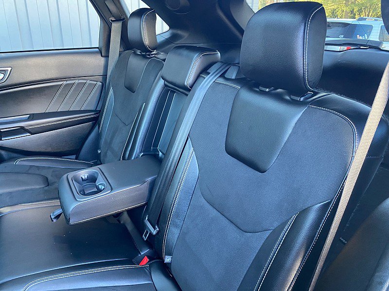 Certified 2022 Ford Edge ST w/ Equipment Group 401A image 31