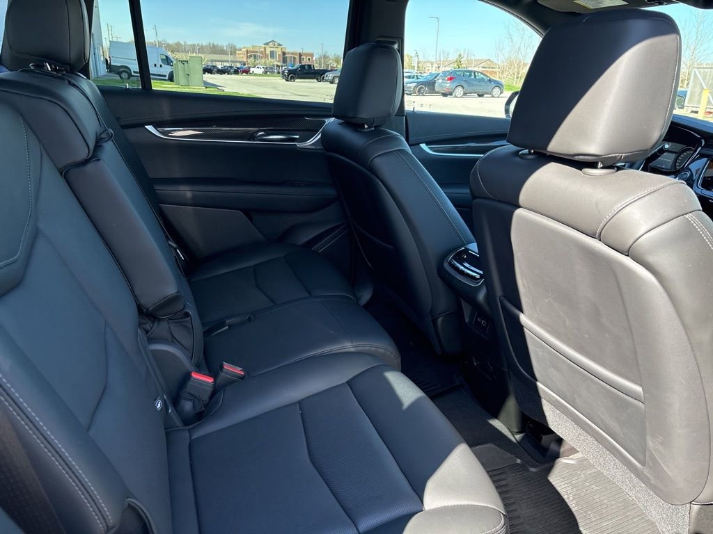Used 2024 Cadillac XT6 Sport image 13