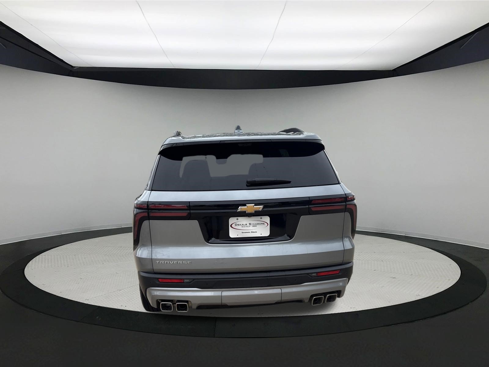 Used 2026 Chevrolet Traverse LT w/ Driver Confidence Package FWD image 6