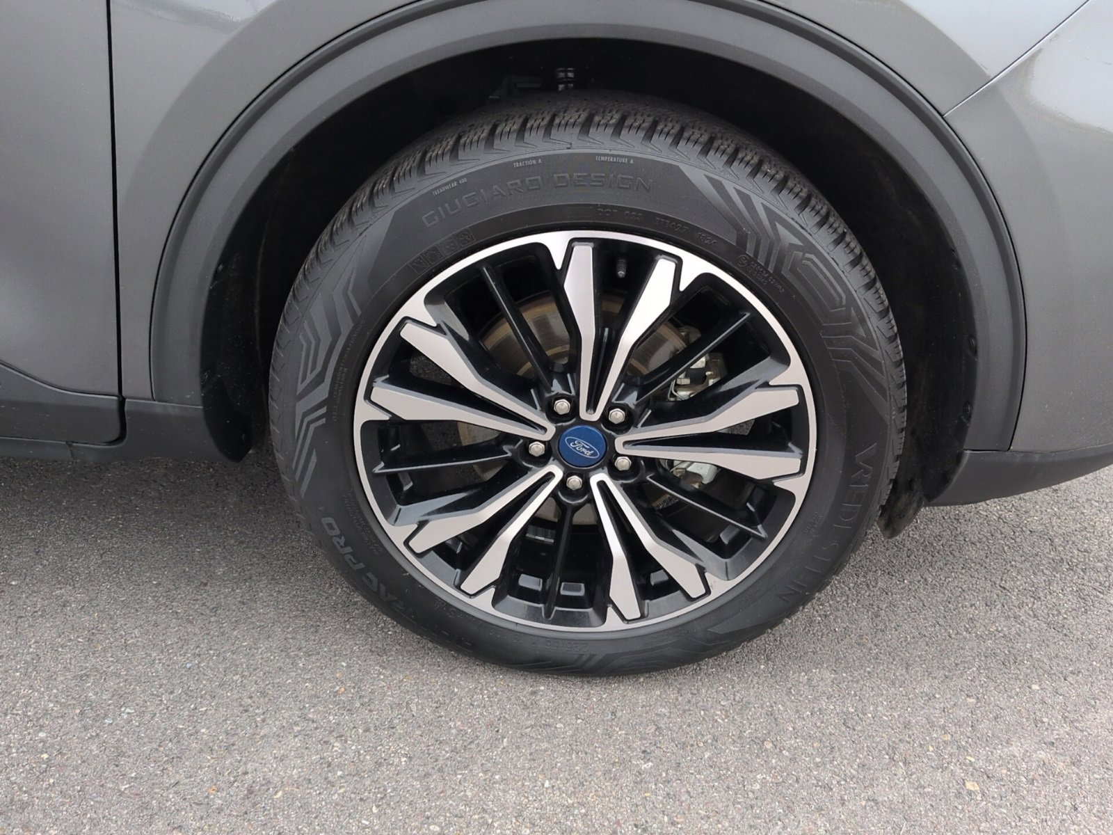 Used 2022 Ford Escape SEL w/ SEL Stealth AWD Package image 9