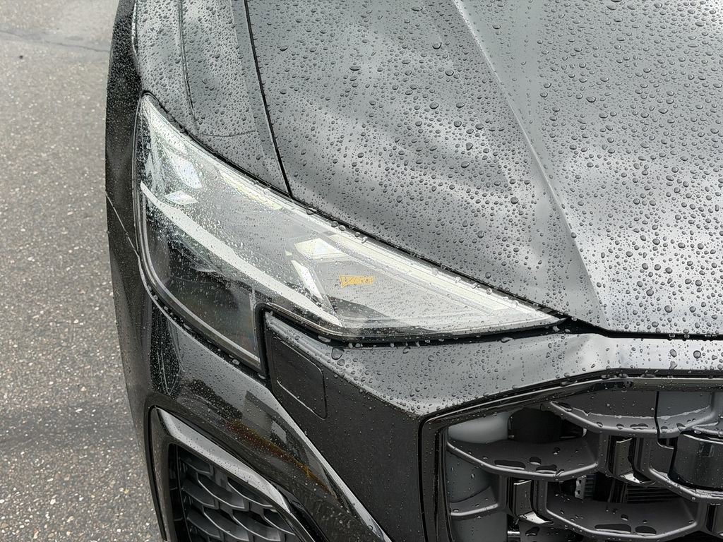 New 2026 Audi SQ8 Prestige image 5