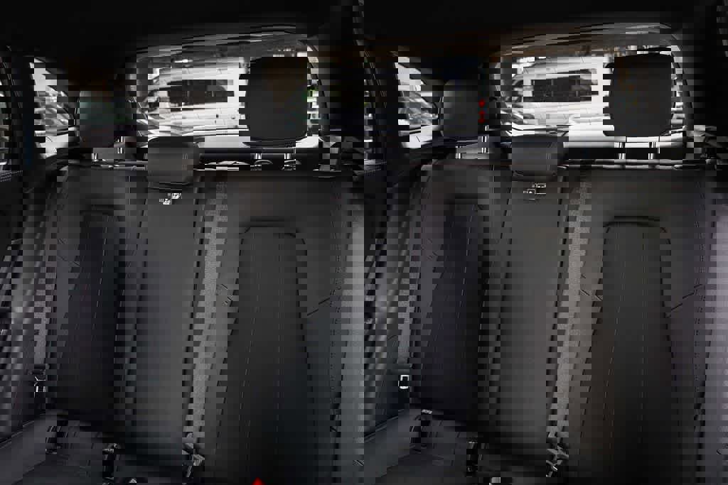 Used 2023 Mercedes-Benz GLA 250 w/ Premium Package image 19