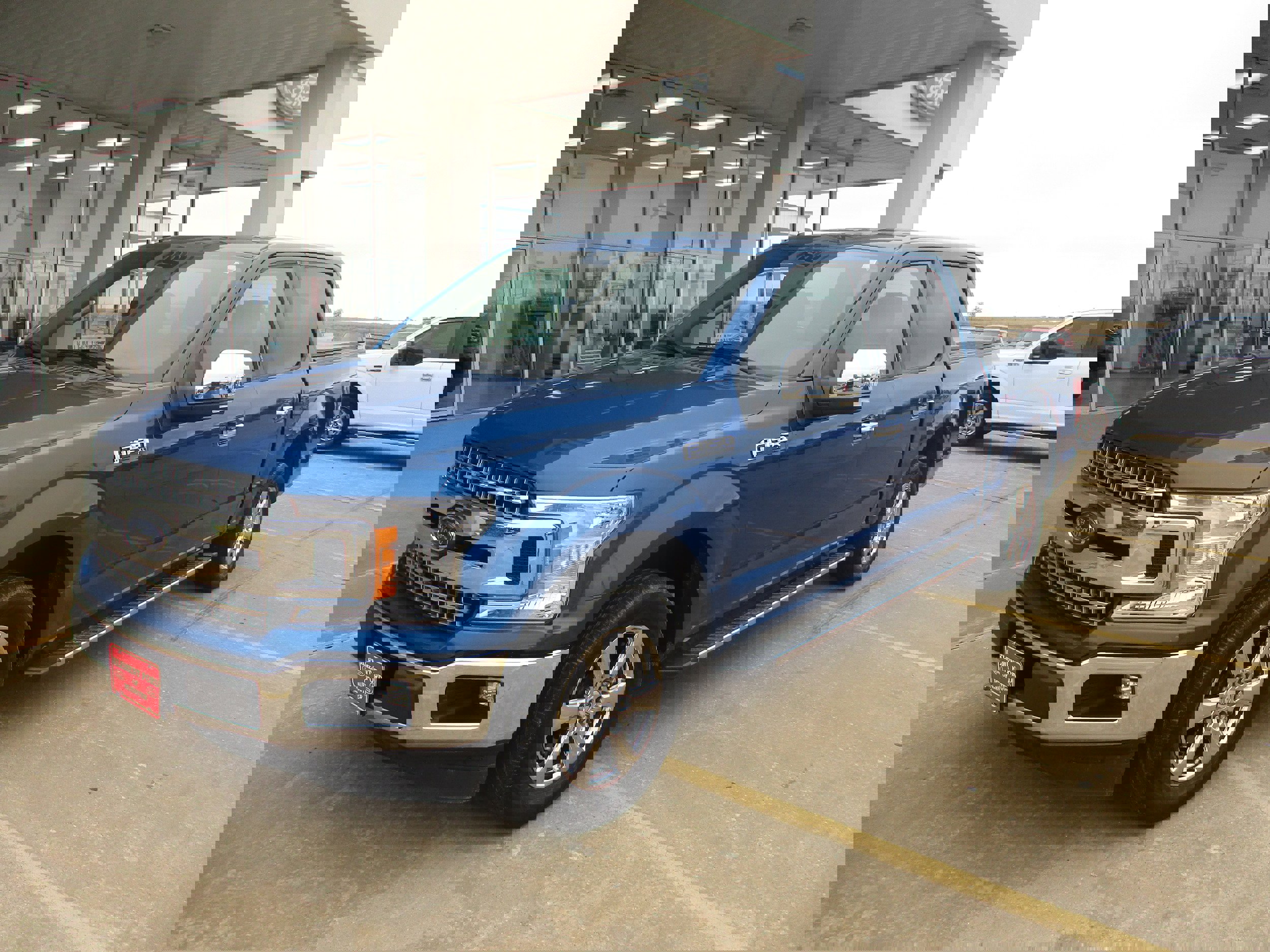 Used 2018 Ford F150 XLT w/ Equipment Group 302A Luxury image 2