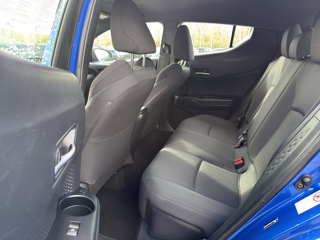 Used 2018 Toyota C-HR XLE FWD image 27