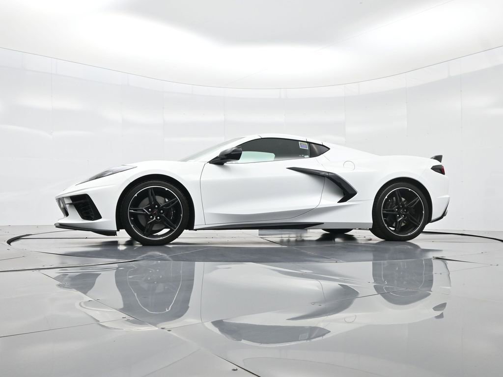 Used 2022 Chevrolet Corvette Stingray Premium Cpe w/ Z51 Performance Package image 44