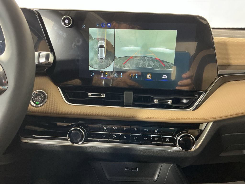 New 2027 Chevrolet Equinox ACTIV w/ Safety and Technology Package AWD/4WD image 23