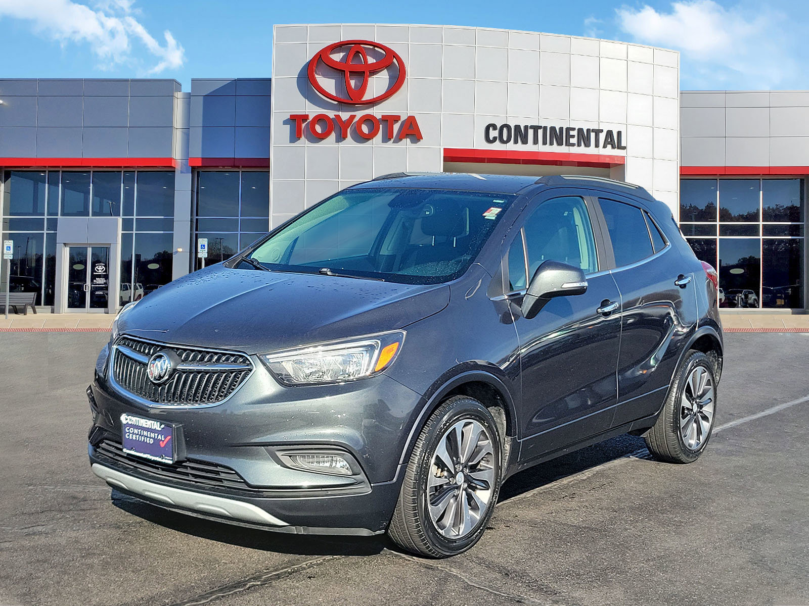 Used 2018 Buick Encore Preferred image 3
