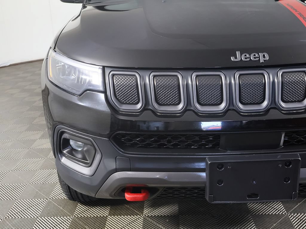 Used 2022 Jeep Compass Trailhawk AWD/4WD image 11