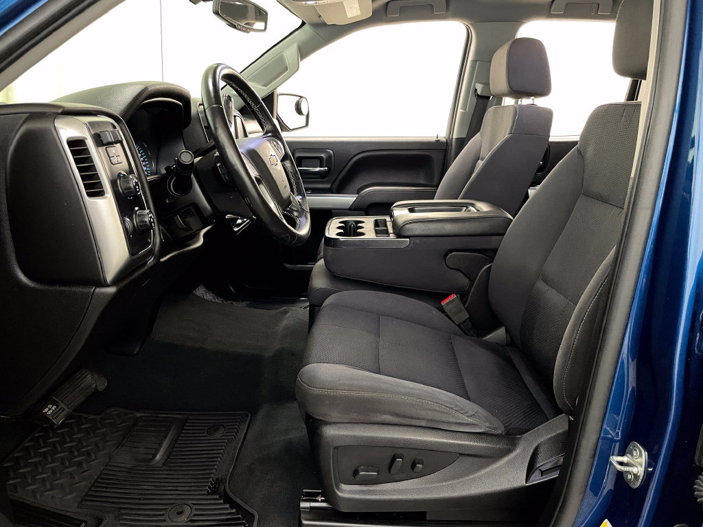 Used 2019 Chevrolet Silverado 1500 LT w/ All Star Edition AWD/4WD image 6
