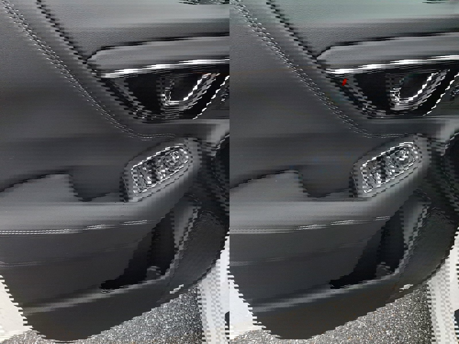 Certified 2025 Subaru Legacy Limited image 11