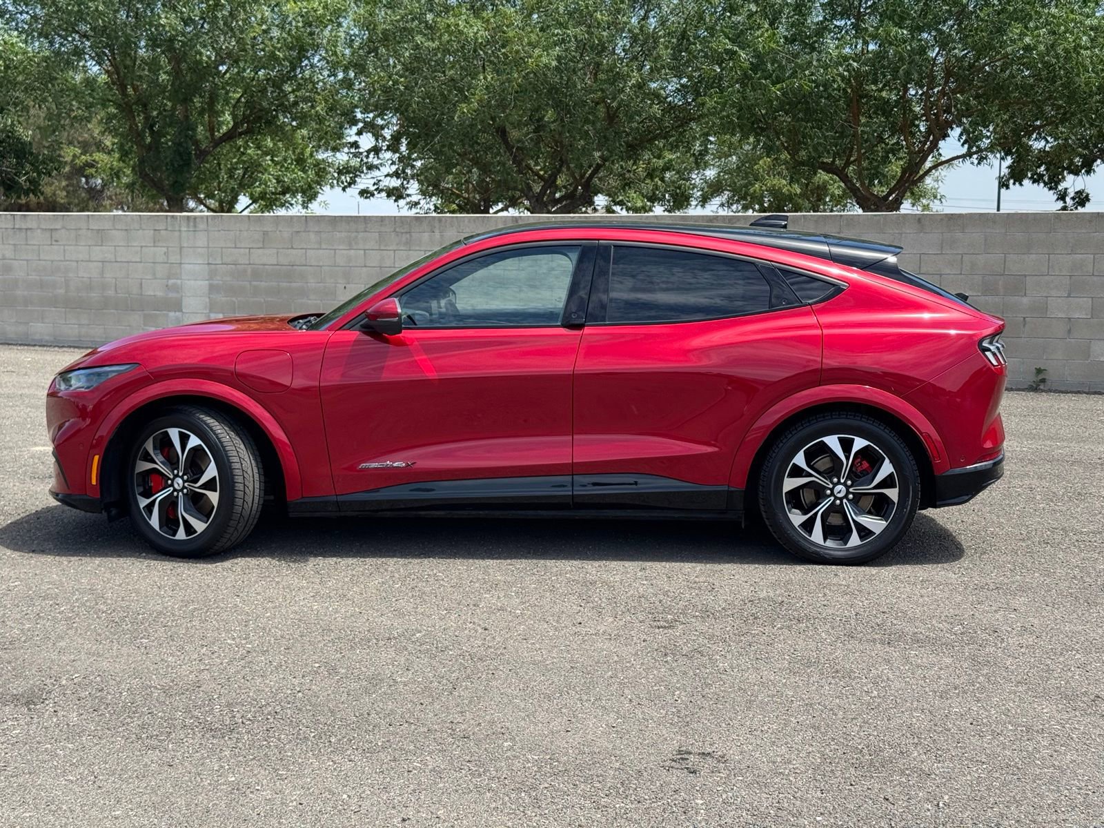 Certified 2021 Ford Mustang Mach-E Premium w/ Equipment Group 301A AWD/4WD image 7