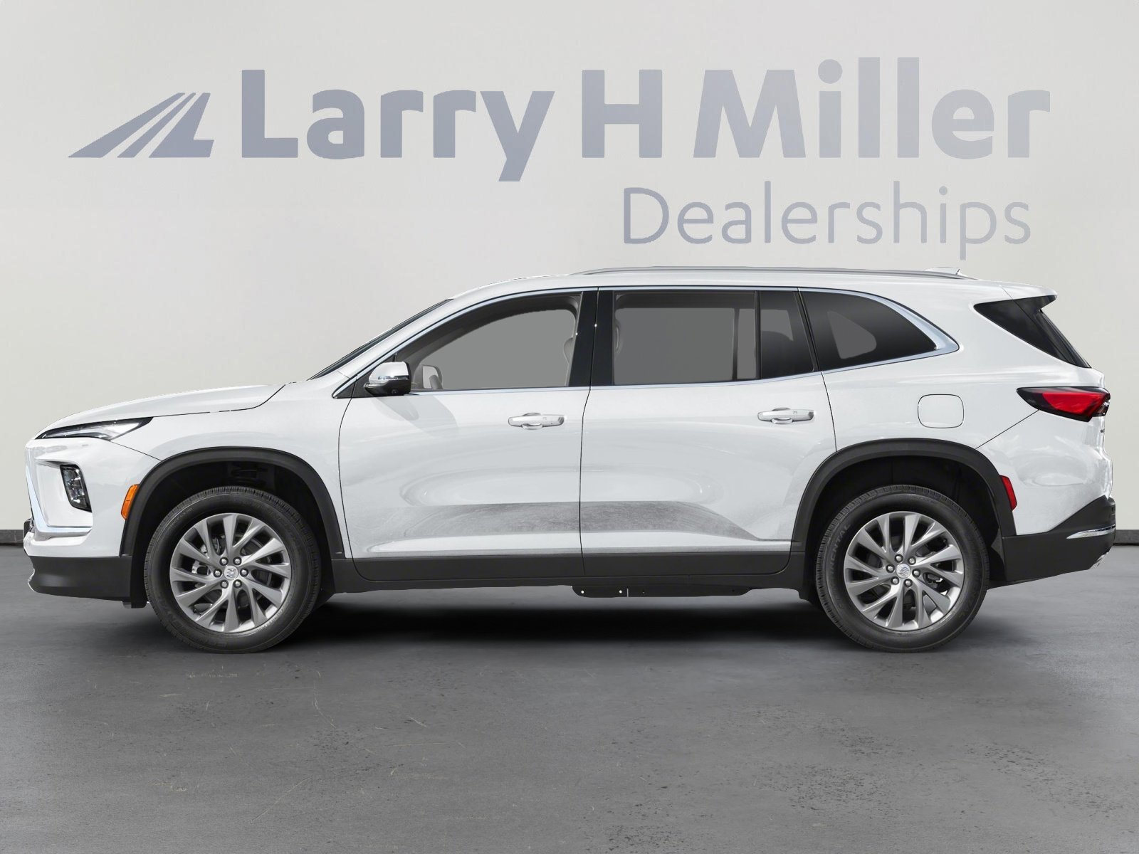 Used 2025 Buick Enclave Preferred FWD image 4