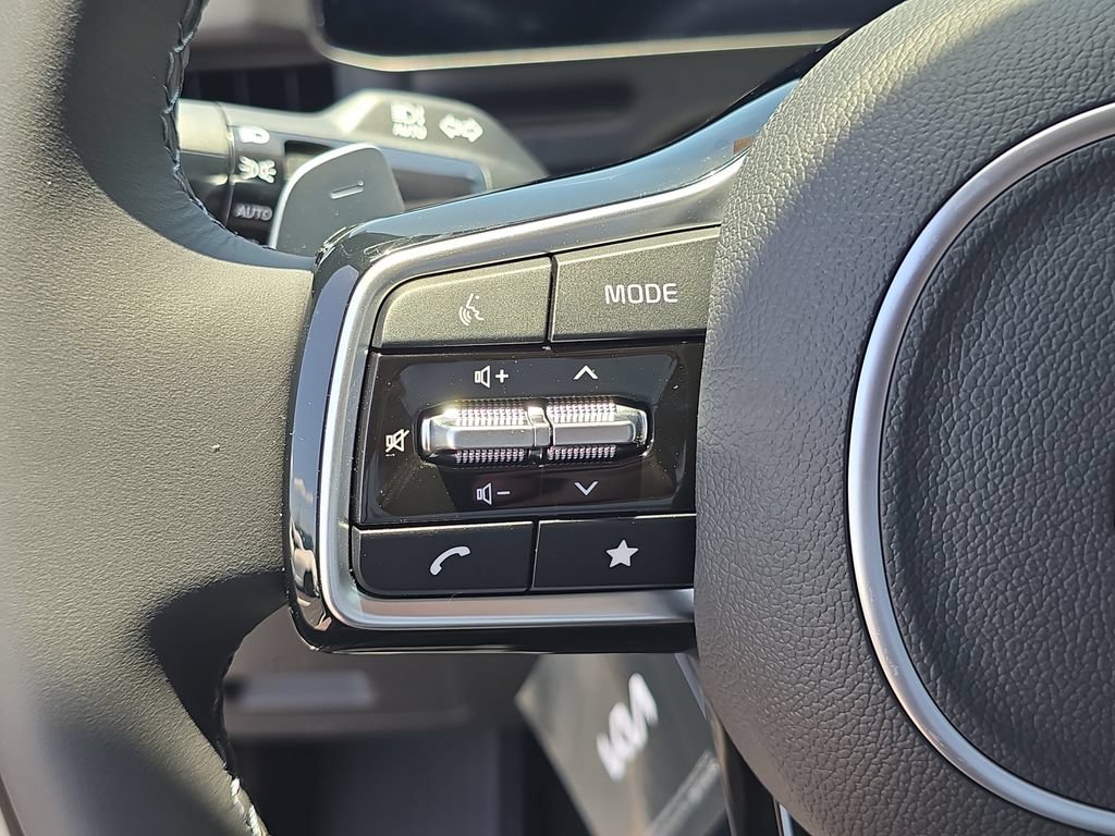 New 2026 Kia Carnival SX w/ SX Dark Edition Package FWD image 31