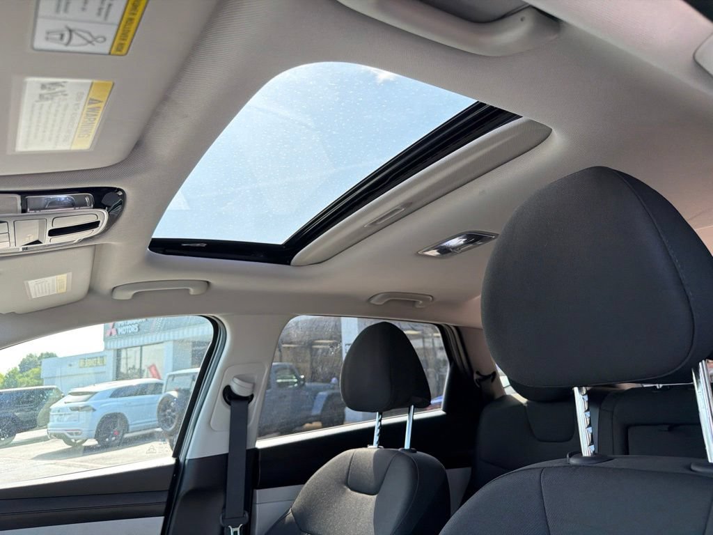 Used 2025 Hyundai Tucson SEL FWD image 18