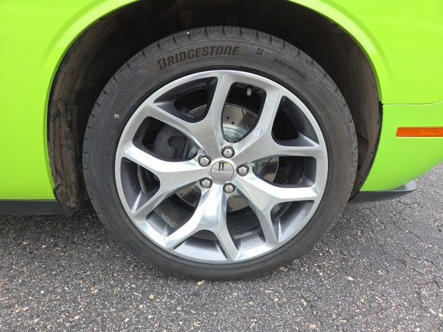 Used 2015 Dodge Challenger R/T Plus RWD image 59