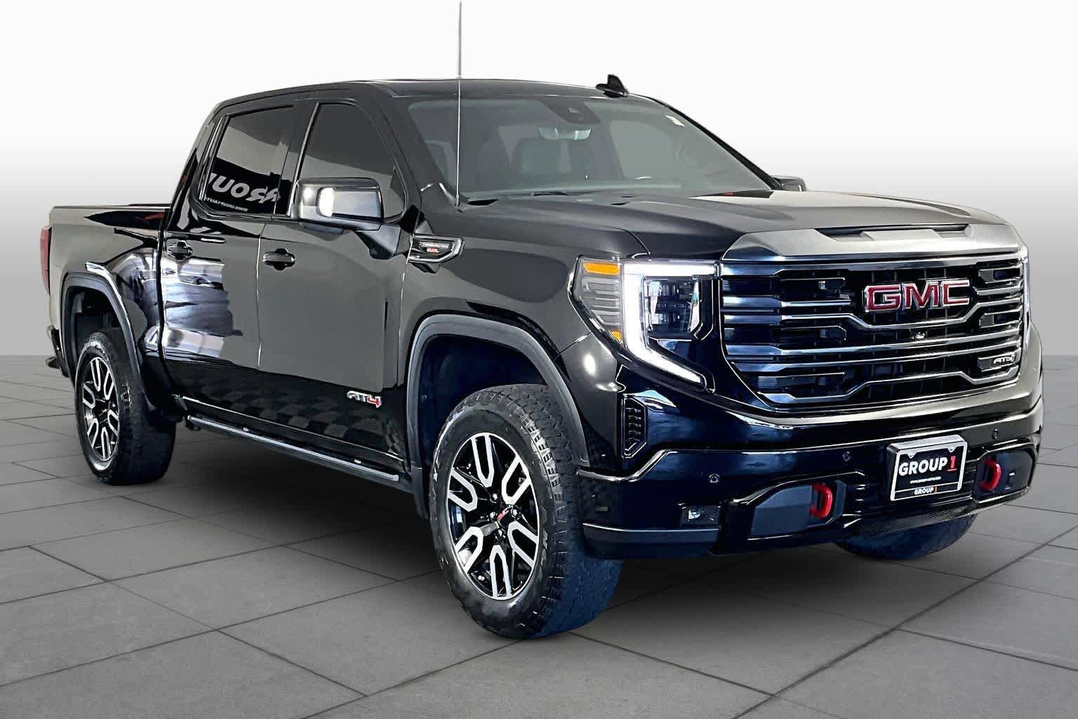 Certified 2023 GMC Sierra 1500 AT4 w/ AT4 Premium Package AWD/4WD image 3