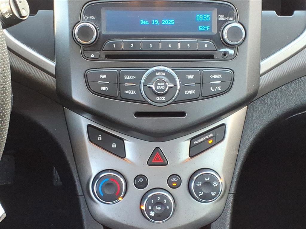 Used 2014 Chevrolet Sonic LT image 6