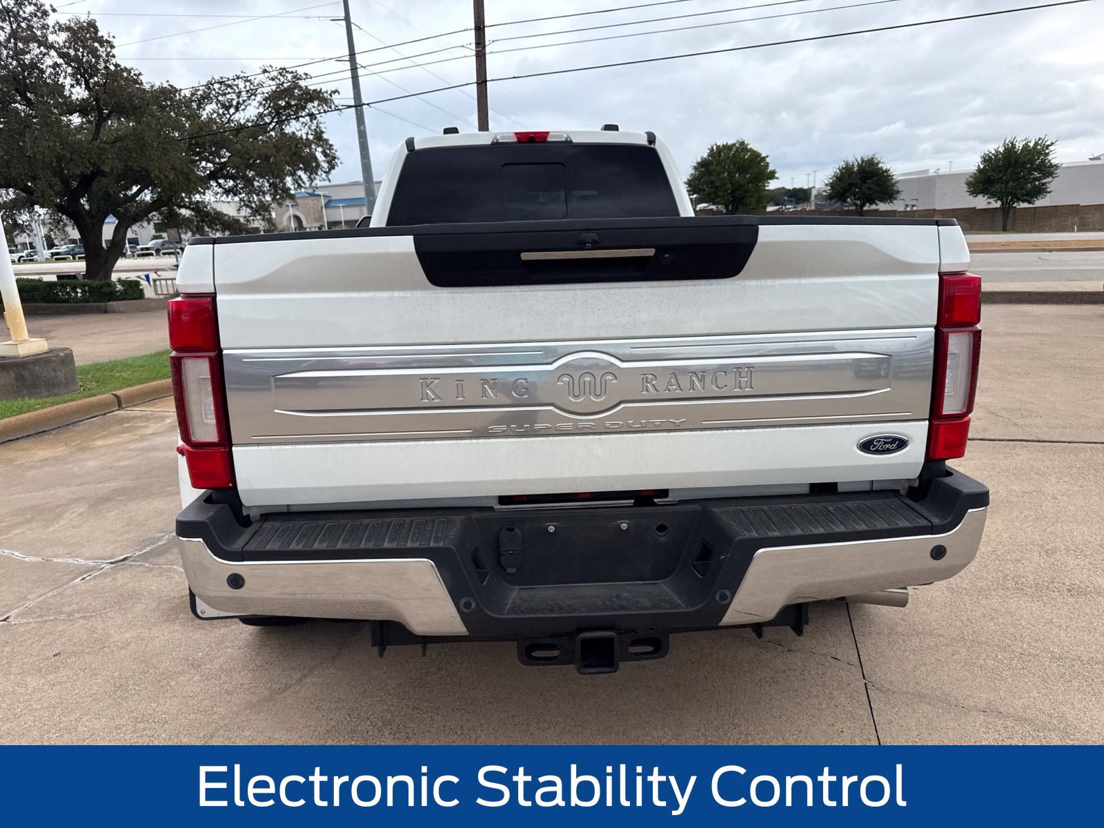 Used 2021 Ford F350 King Ranch w/ King Ranch Ultimate Package AWD/4WD image 7