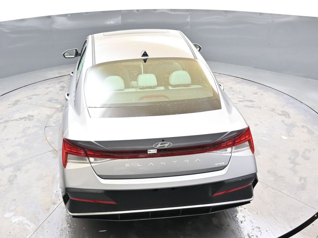 New 2026 Hyundai Elantra Limited image 50