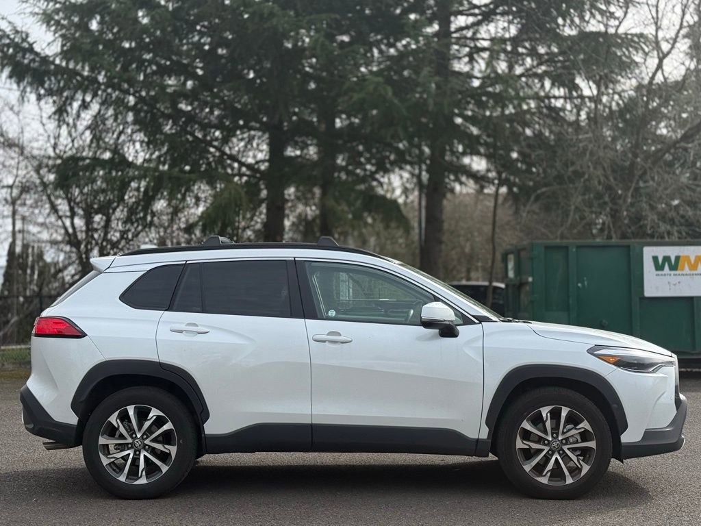 Certified 2023 Toyota Corolla Cross XLE w/ Convenience Package image 6