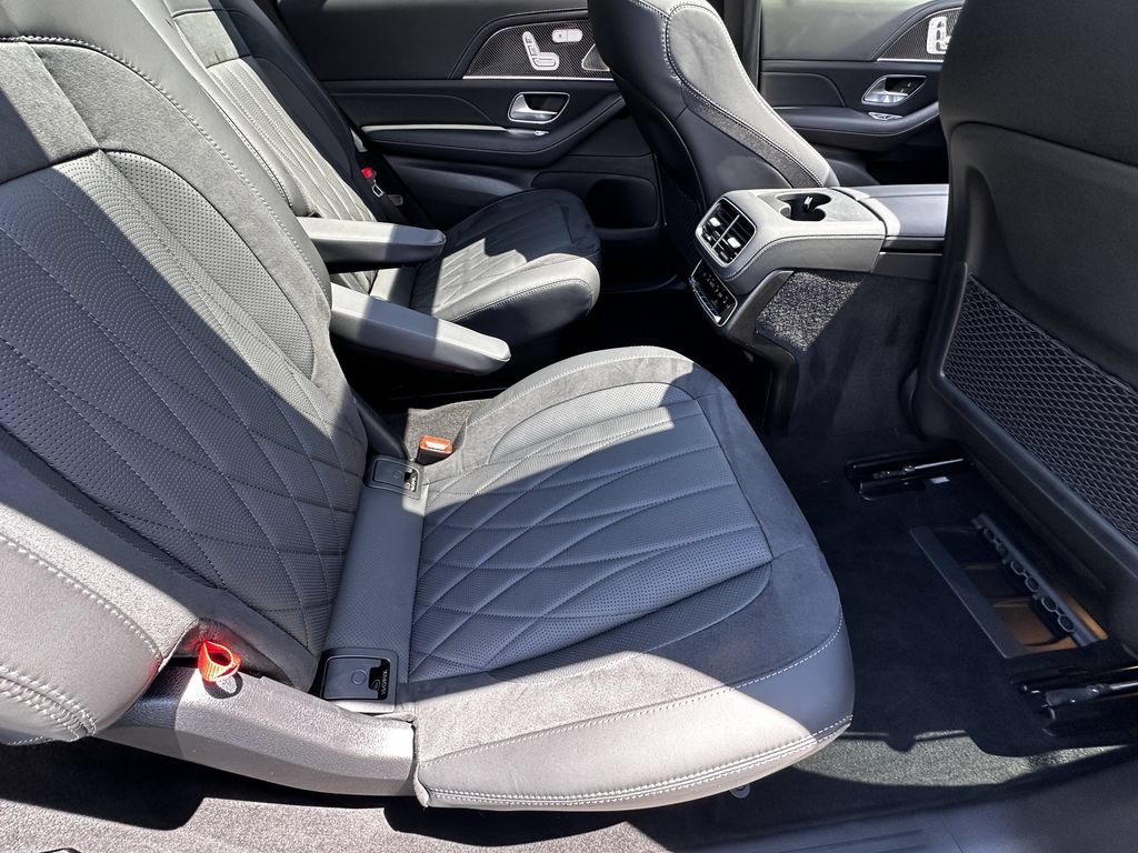 Certified 2025 Mercedes-Benz GLS 63 AMG 4MATIC image 18