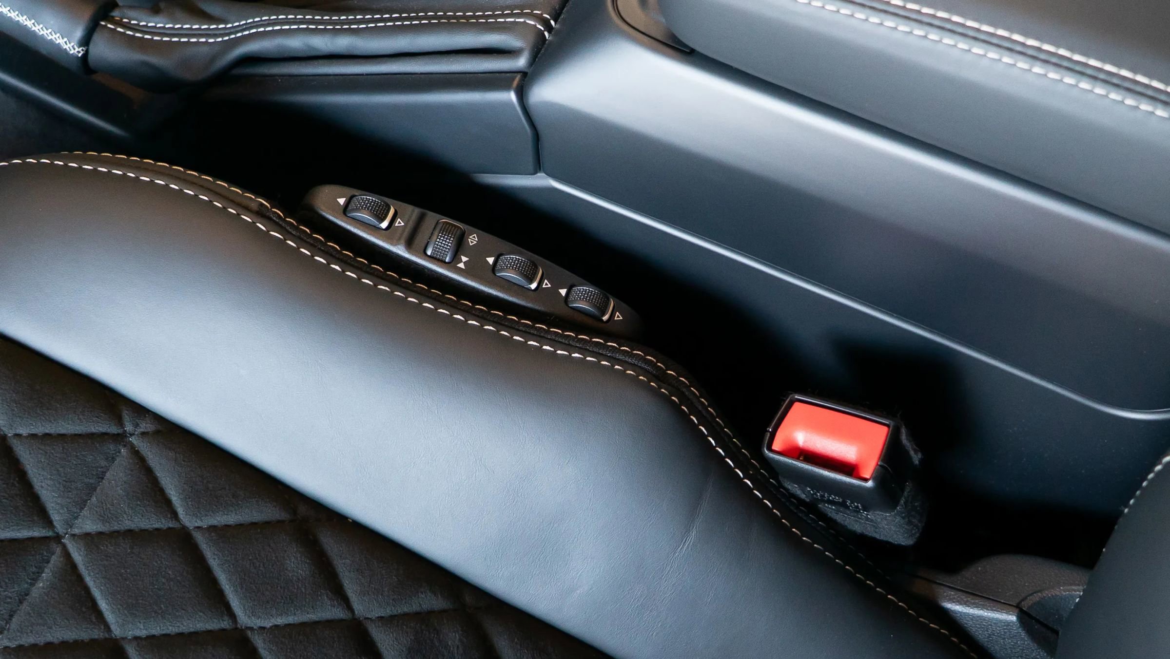 Used 2017 Mercedes-Benz G 550 Squared image 57