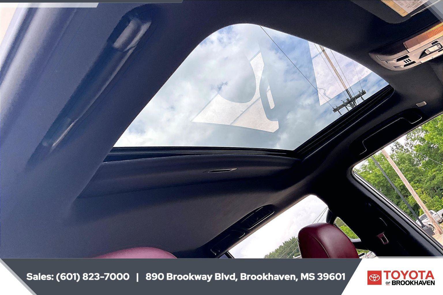 Used 2023 Lexus GX 460 Luxury w/ Sport Design Package AWD/4WD image 18
