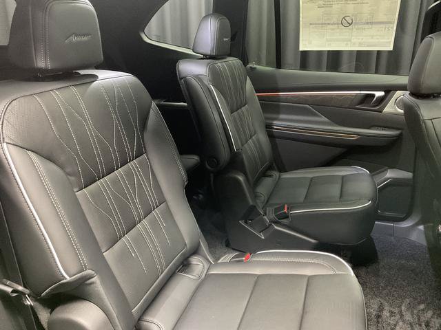 New 2026 Buick Enclave Avenir w/ Super Cruise Package AWD/4WD image 18