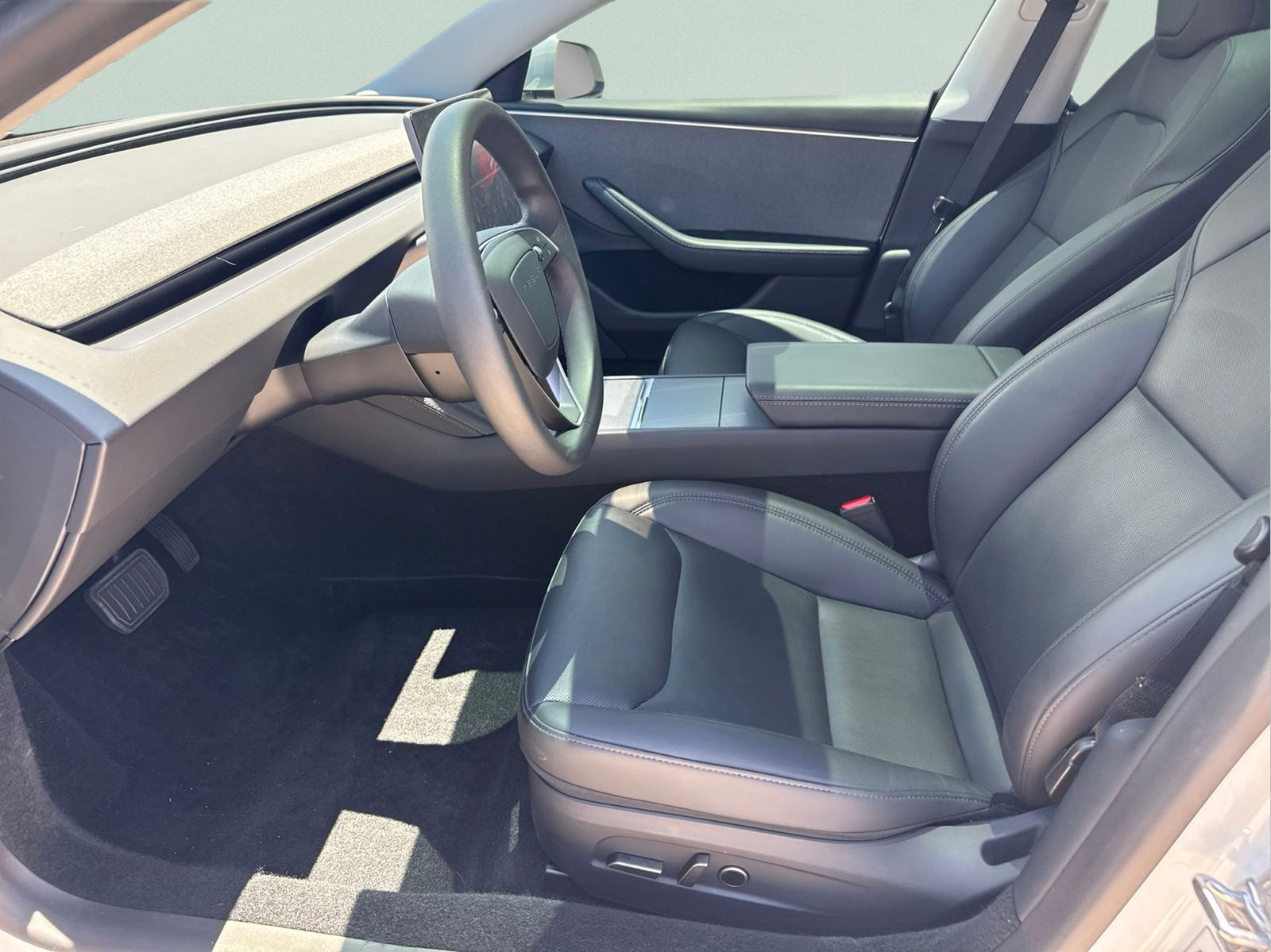Used 2025 Tesla Model 3 Long Range RWD image 36