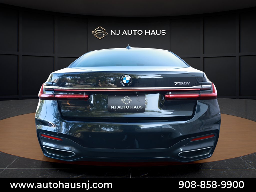 Used 2020 BMW 750i xDrive w/ Executive Package AWD/4WD image 6