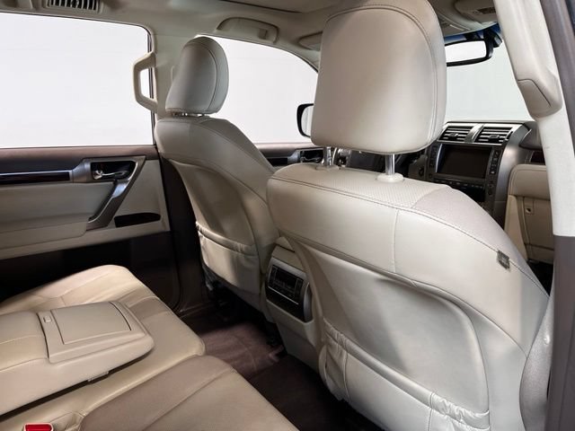 Used 2017 Lexus GX 460 Premium w/ Premium Package AWD/4WD image 14