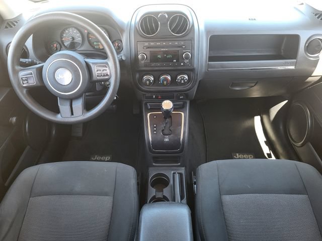 Used 2011 Jeep Patriot Sport w/ Tire & Wheel Group AWD/4WD image 18