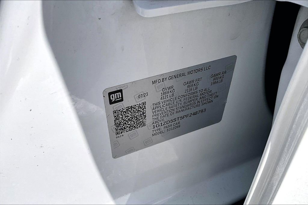 Used 2023 Chevrolet Malibu LT FWD image 32