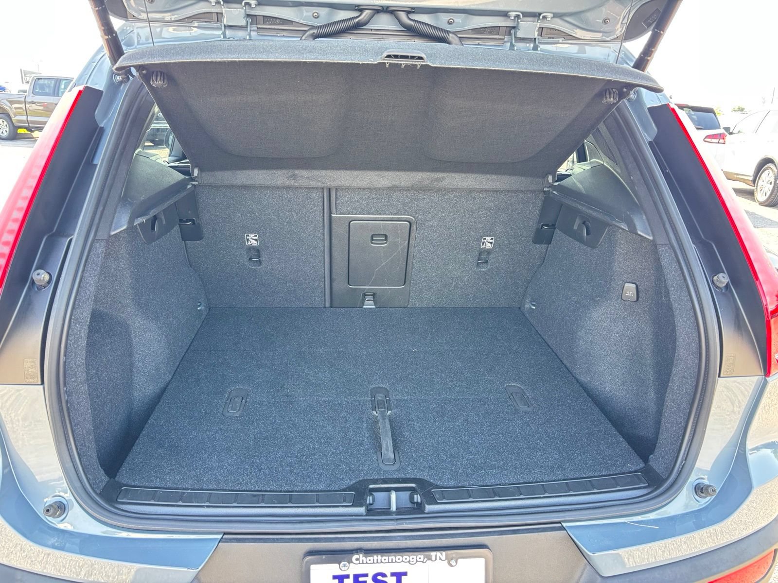 Used 2023 Volvo XC40 B4 Ultimate FWD image 15