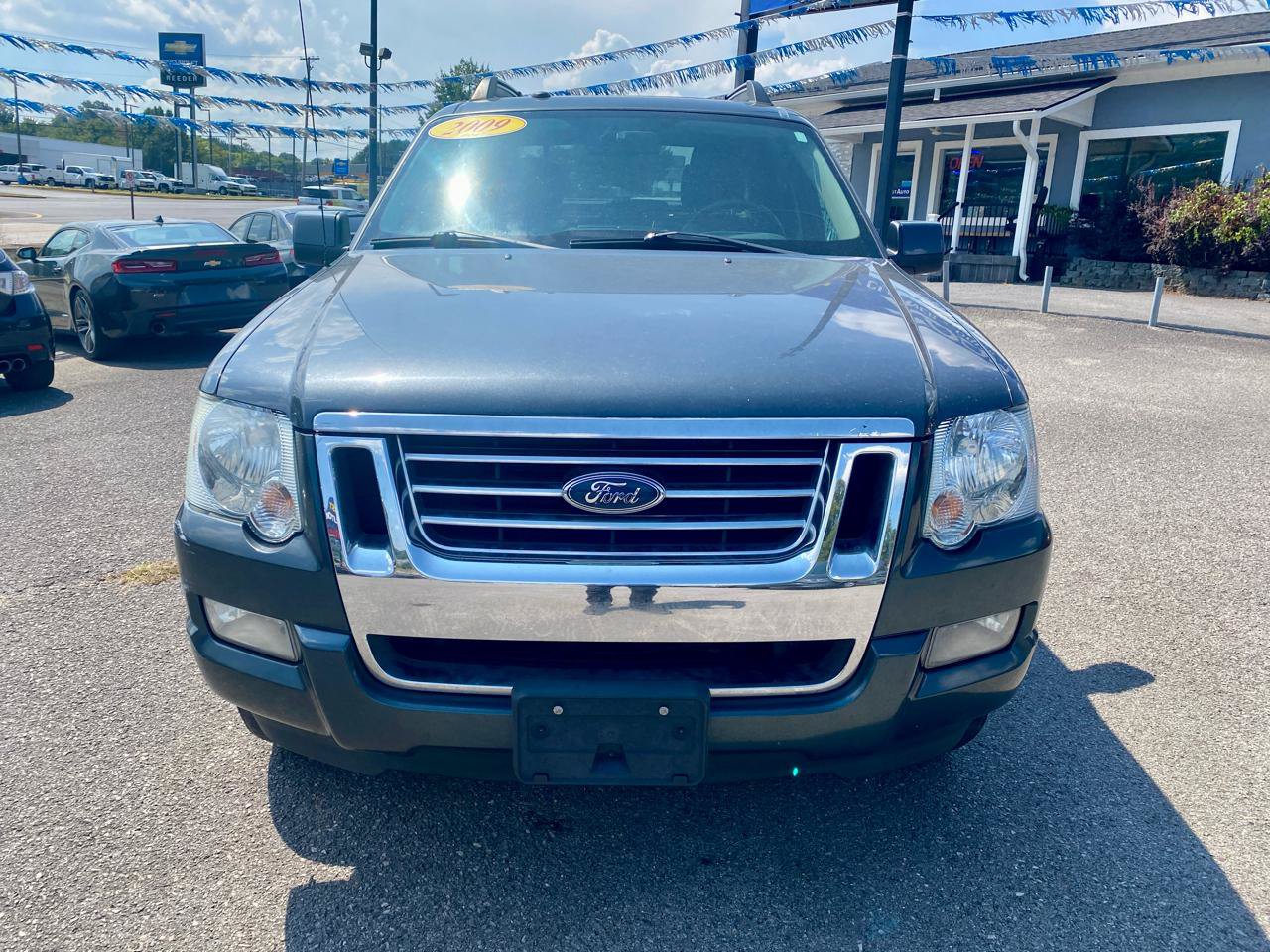 Used 2009 Ford Explorer Sport Trac Limited RWD image 2
