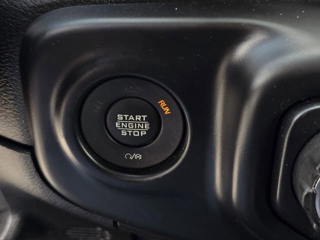 Used 2020 Jeep Wrangler Unlimited Sahara AWD/4WD image 20