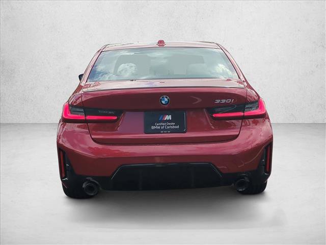 Used 2026 BMW 330i Sedan w/ M Sport Package image 4