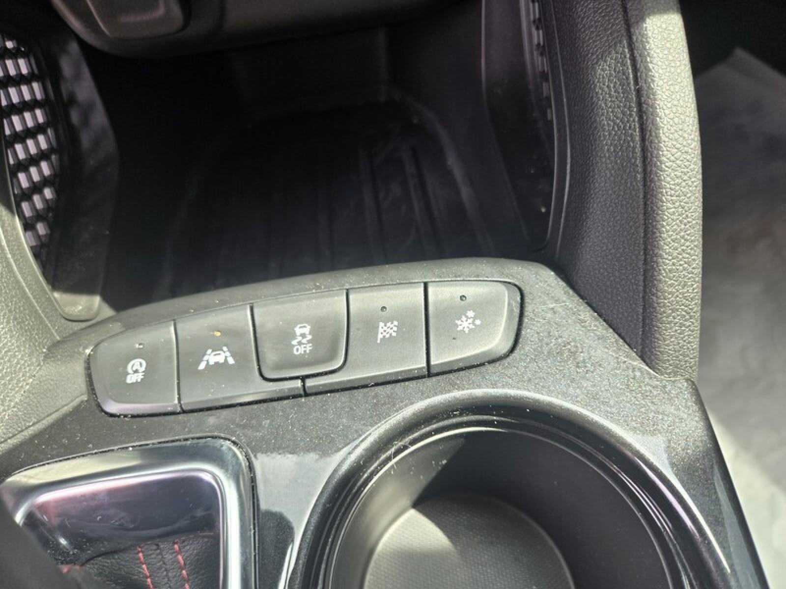 Used 2025 Chevrolet TrailBlazer RS w/ Driver Confidence Package FWD image 16