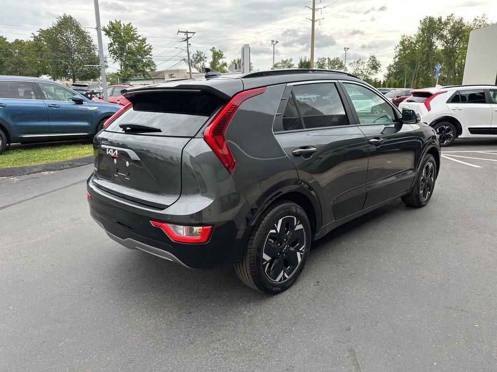 New 2025 Kia Niro Wind w/ Wind Preserve Package image 6