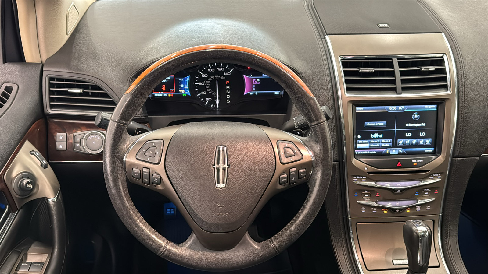 Used 2015 Lincoln MKX AWD w/ Equipment Group 102A image 12