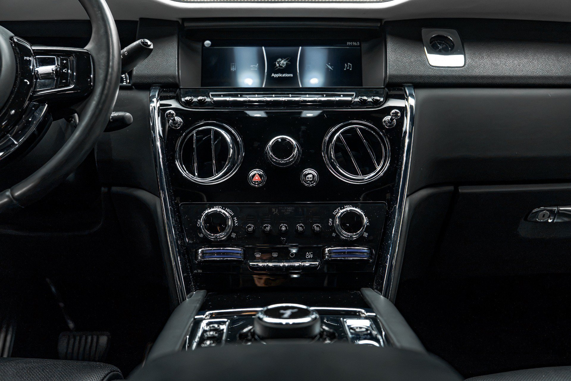 Used 2020 Rolls-Royce Cullinan AWD/4WD image 45