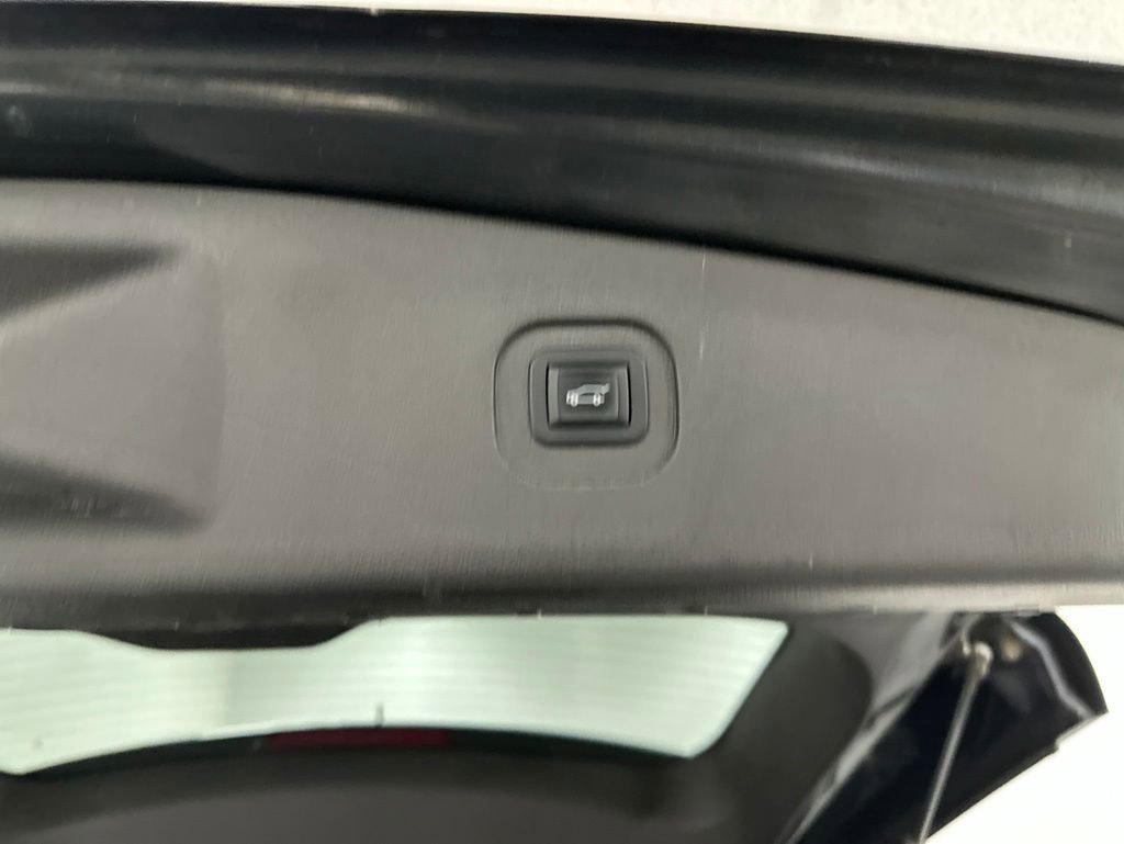 Used 2012 GMC Terrain SLT w/ Cargo Package AWD/4WD image 9