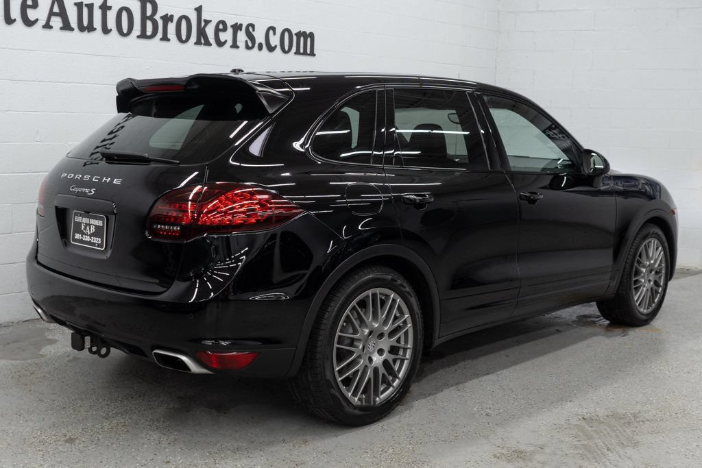 Used 2014 Porsche Cayenne S AWD/4WD image 38